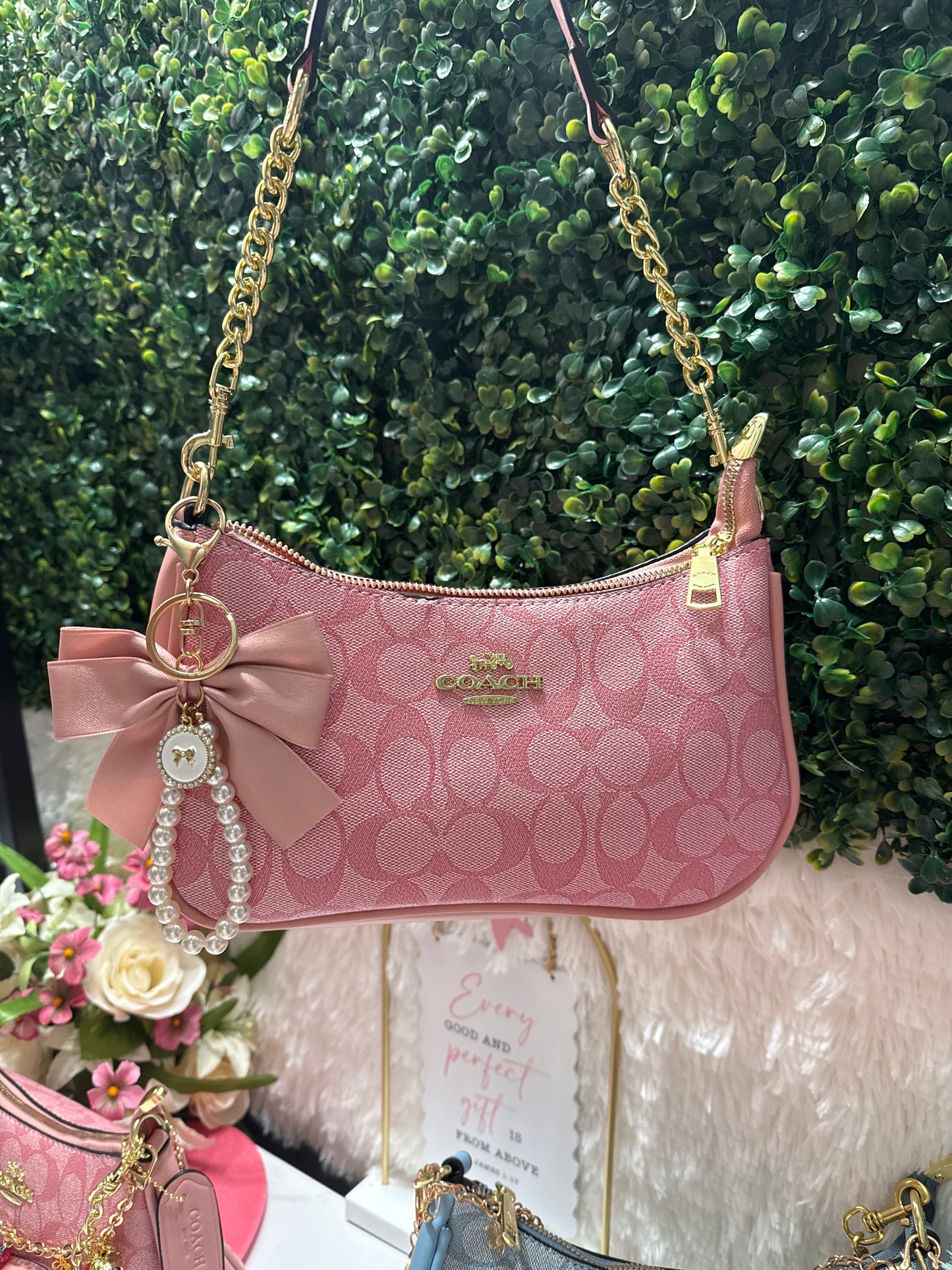 Coach pink 🎀