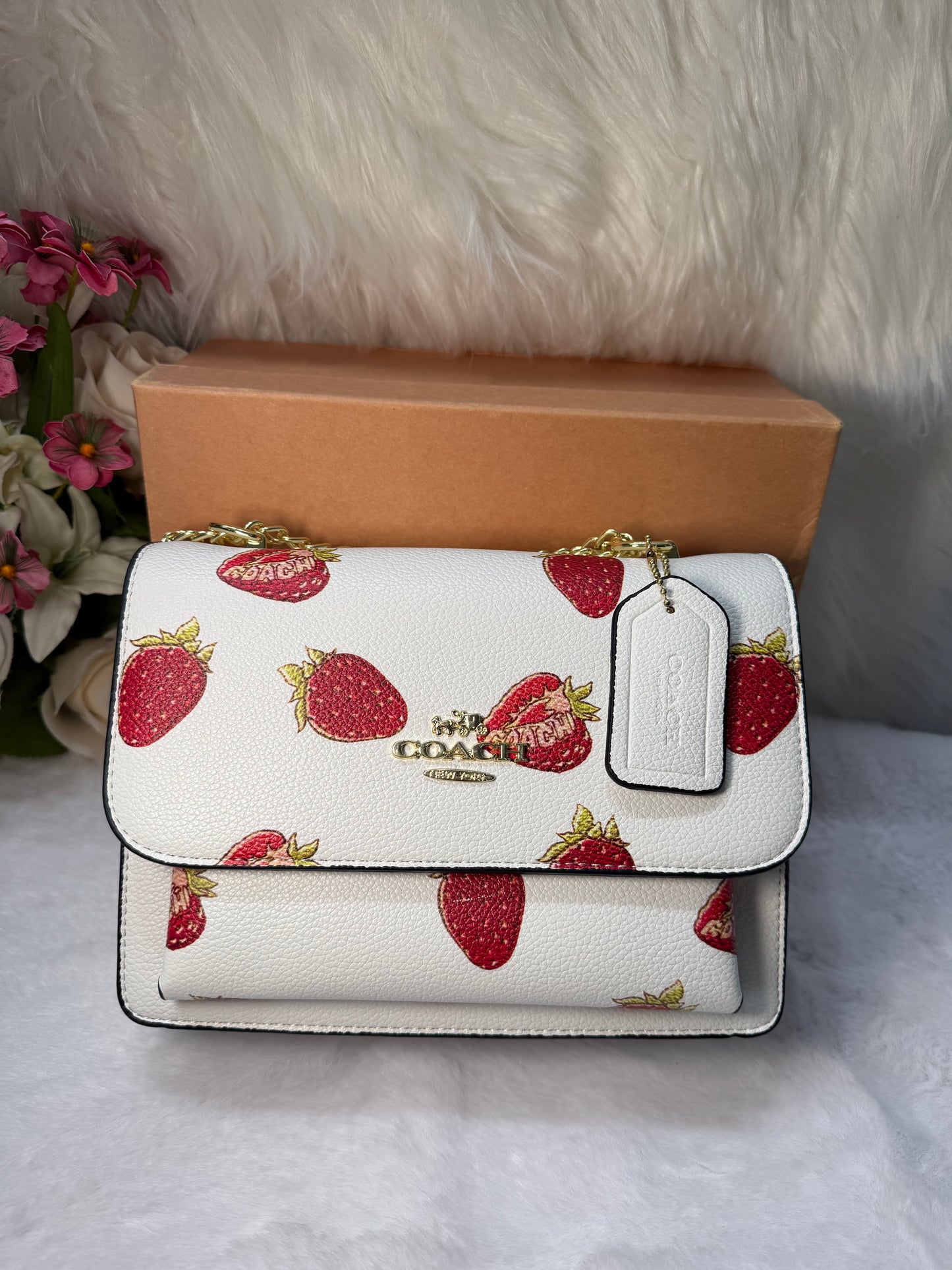 Coach Klare strawberry 🍓