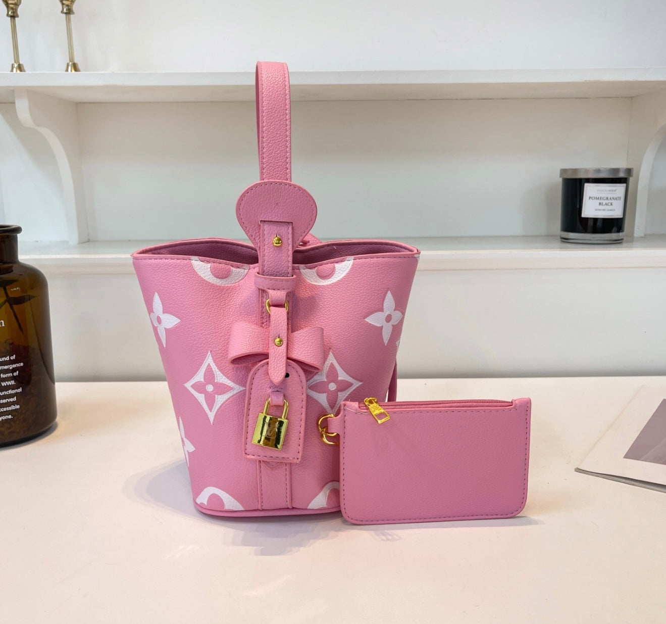 Lv body Pink